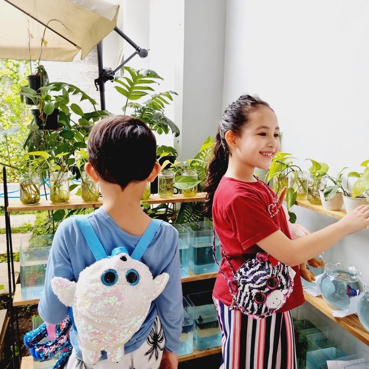 <p>Selamat ulang tahun, Lakeisha. Kita doakan semoag ia tumbuh menjadi gadis berprestasi, sehat, dan bahagia selalu ya, Bunda. (Foto: dok. Instagram @arumibachsin_94)</p>