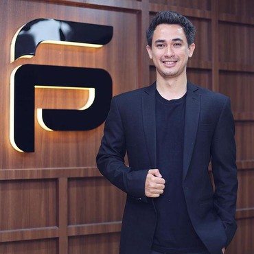 7 Potret Rico Valentino, Artis yang Ditangkap Bareng Putra Siregar