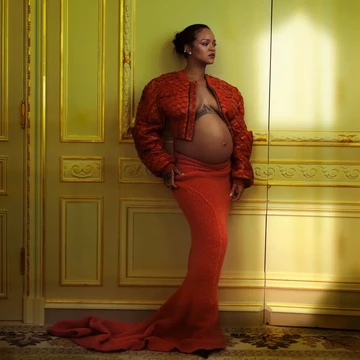 img-title Cerita Masa Kehamilan, Ini 6 Curhatan Rihanna di Majalah Vogue