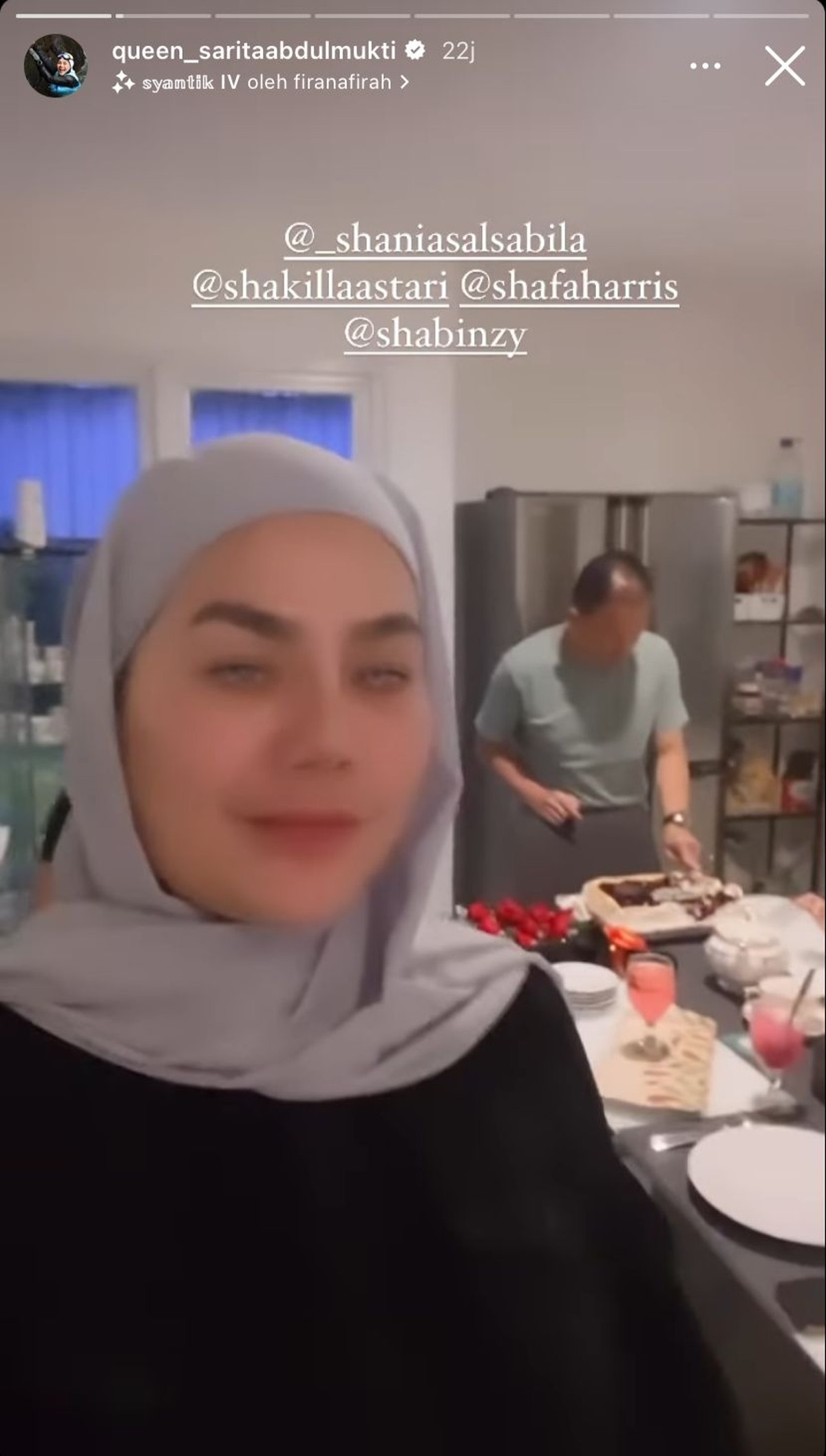 Sarita Abdul Mukti rayakan ulang tahun Faisal Harris