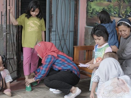 Berawal dari Gonta-Ganti Sepatu, Alhamdulillah Saya Jadi Punya Gerakan Sedekah Sepatu
