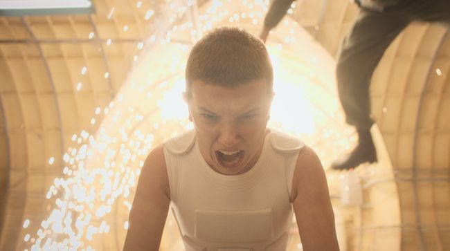 Trailer Stranger Things 4 menampilkan ancaman perang baru serta sosok monster yang jadi lawan geng Hawkins musim ini.