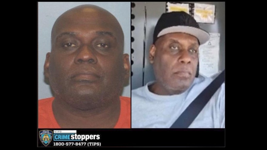 Tampang Terduga Pelaku Penembakan di Kereta di New York Polisi melakukan perburuan intensif terhadap seorang pria bersenjata yang melakukan penembakan di kereta bawah tanah di New York, Amerika Serikat. Pria bernama Frank James (62) diidentifikasi sebagai 'orang terkait' dalam insiden itu.