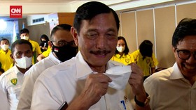 VIDEO: Luhut Tolak Tanggapi Kritik Masinton Pasaribu