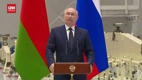 VIDEO: Putin Tanggapi Tuduhan AS Gunakan Senjata Kimia Di Ukraina