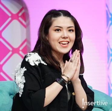 Diduga Lakukan Oplas di Bagian Rahang, Tina Toon: Itu Filter