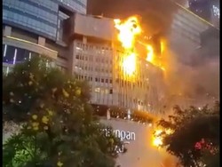 Cerita Mencekam Pengunjung Saat Tunjungan Plaza Surabaya Terbakar