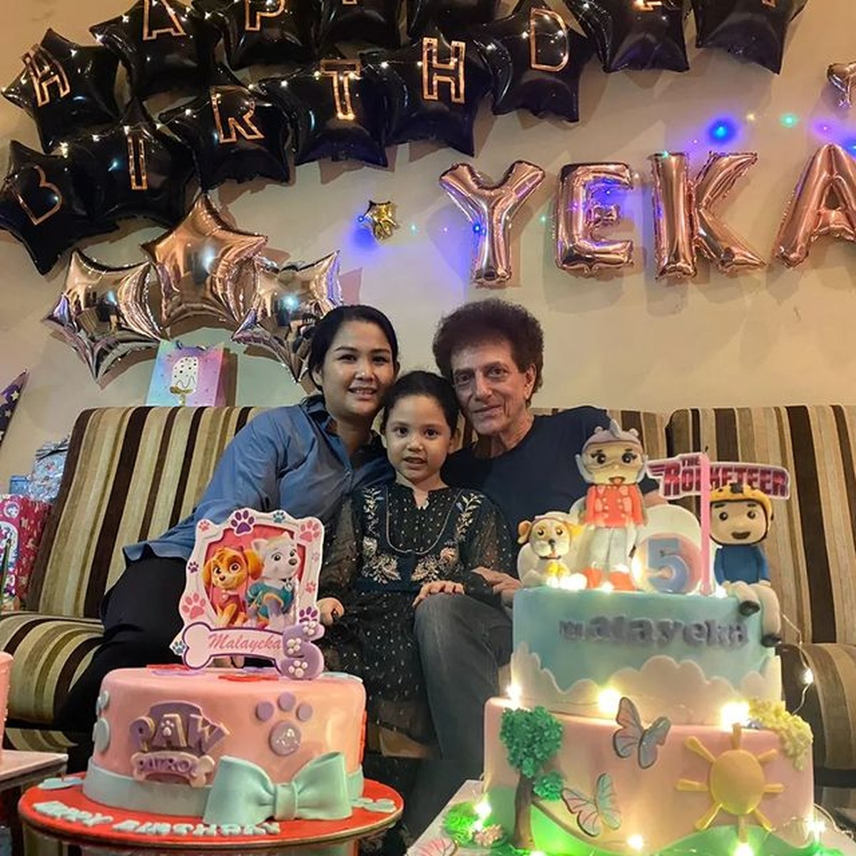 Ahmad Albar dan Istri