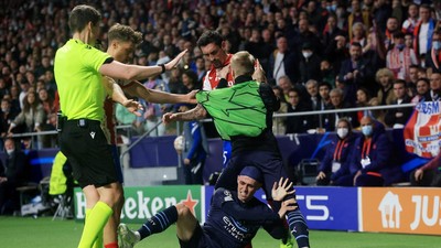 img-title Atletico vs Man City: Savic Seret Foden dan Jambak Grealish