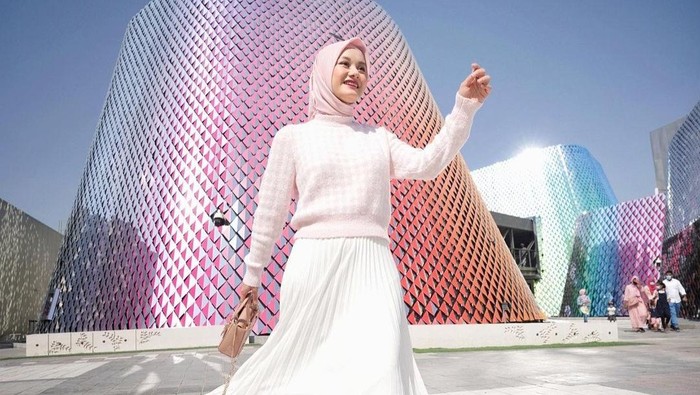 BeauPicks: Elegan dan Cocok Dipakai ke Segala Acara, Ini Kurasi Maxi Skirt yang Bisa Kamu Coba BeauPicks: Elegan dan Cocok Dipakai ke Segala Acara, Ini Kurasi Maxi Skirt yang Bisa Kamu Coba