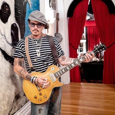 Imbas Tulisan Amber Heard, Johnny Depp Gagal Raup Rp324 Miliar