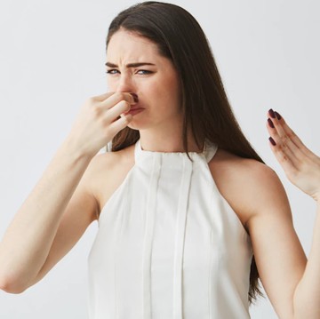 img-title Viral Komplain Dosen Soal Bau Badan Mahasiswanya! Selain Rajin Mandi, Cek Cara Ampuh Atasi Bau Biar Nggak Malu-maluin
