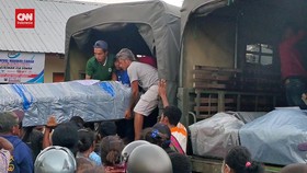 VIDEO: 18 Jenazah Penambang Emas Diterbangkan Ke Kupang