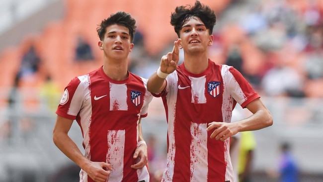Pemain dan pelatih Barcelona dan Atletico Madrid U-18 merasa terlecut bisa tampil di stadion megah, Jakarta International Stadium (JIS).