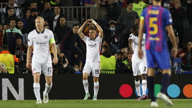 Empat tim berhasil lolos ke semifinal Liga Europa setelah menyelesaikan babak perempat final, Jumat (15/4) dini hari WIB.