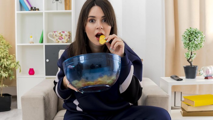 4 Camilan Ini Ternyata Bisa Tunjukan Kepribadian Kamu, Pecinta Mecin Wajib Tahu!