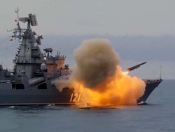 Rusia Gempur Pabrik Roket Ukraina Usai Kapal Perang Andalannya Tenggelam