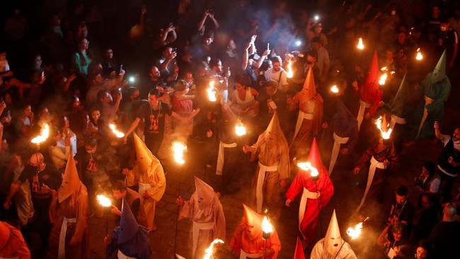 FOTO: Ragam Tradisi Perayaan Paskah di Berbagai Negara