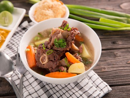 Menu Buka Puasa: Resep Sop Buntut Rempah Enak, Simak Tips Membuatnya