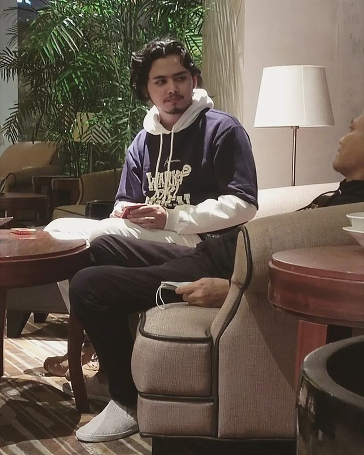 Penampilan Aliando Syarief usai divonis OCD