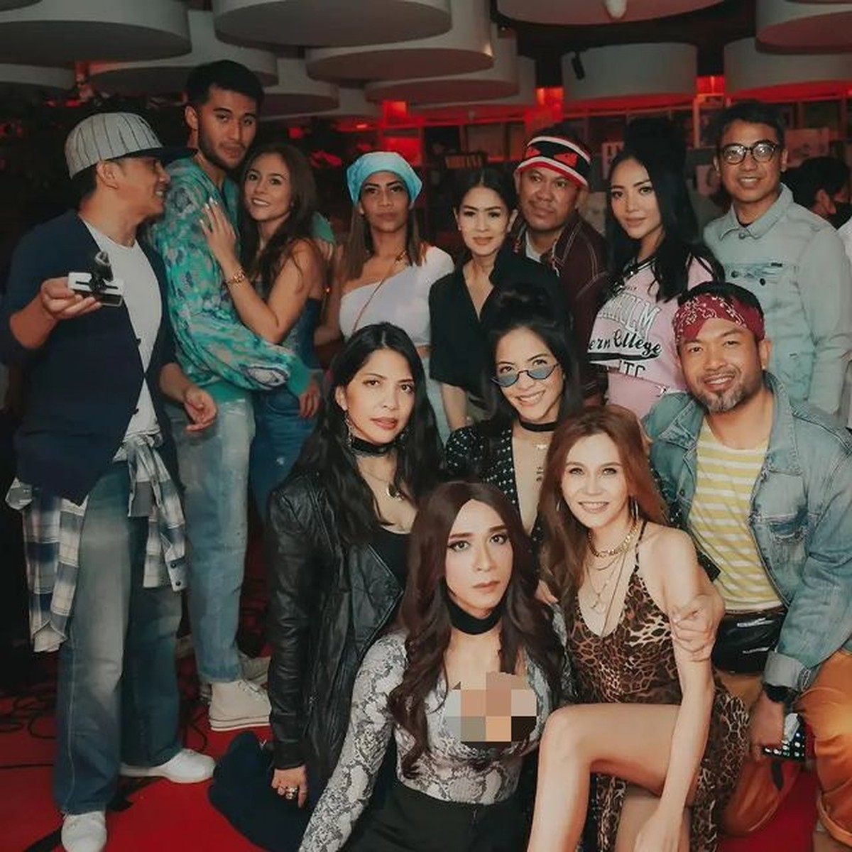 Penampilan Aming hadiri ultah Wulan Guritno