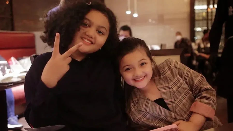 Amora Lemos dan Arsy Hermansyah