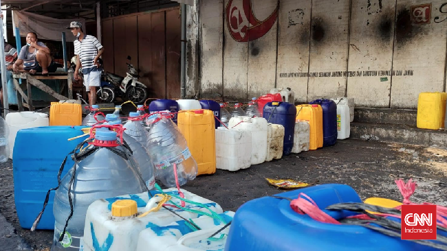 Pedagang ritel memberikan beberapa syarat kepada Mendag Zulkifli Hasan agar minyak goreng curah bisa dijual Rp14 ribu di minimarket. Berikut syaratnya.