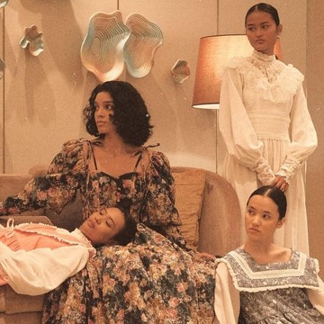img-title Penyuka Gaya Vintage dan Feminin, Wajib Punya Koleksi Brand Lokal Ini