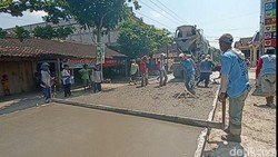 Heboh Crazy Rich Grobogan Bangun Jalan demi Mudik, Ini Dia Sosoknya