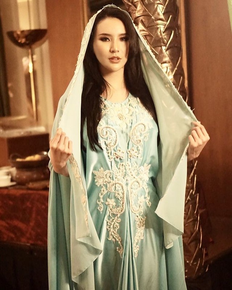 Penampilan Fitria Yusuf usai jadi mualaf.