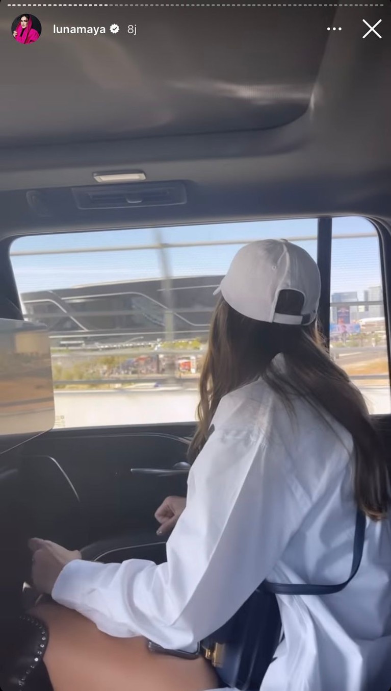 Luna Maya nonton konser BTS di Las Vegas