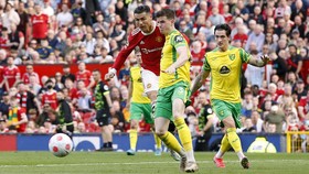 Hasil Liga Inggris: Ronaldo Hattrick, Man Utd Kalahkan Norwich 3-2