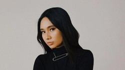 Lirik Lagu Vintage - NIKI