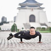 Profil Fajar Putra Penyogastar, Instruktur Yoga Langganan para Selebritas Tanah Air!