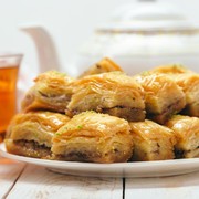 Nggak Cuma Indonesia, 7 Negara Ini Juga Punya Hidangan Lezat Khas Idulfitri, lho!