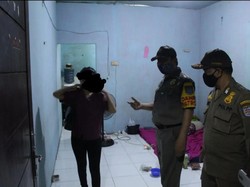 Satpol PP Depok Amankan 16 Orang Diduga Prostitusi di Rumah Kontrakan