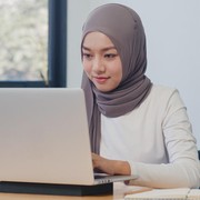 Tetap Produktif dan Cegah Lelah Selama Berpuasa, Coba Praktikkan 4 Kiat Ini, Beauties!