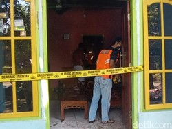 TKP Suami Bakar Istri dan Bayinya di Kudus Dipasangi Garis Polisi