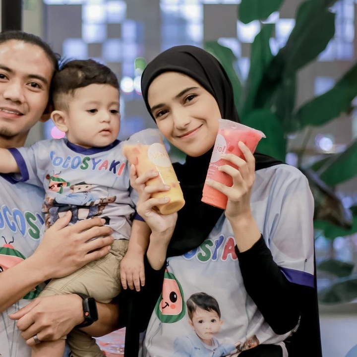 <p>Selamat ulang tahun, Baby Syaki. Kita doakan semoga ia tumbuh anak yang sehat dan sesuai dengan doa serta harapan orang tuanya ya, Bunda. (Foto: Instagram @nadyamustikarahayu)</p>