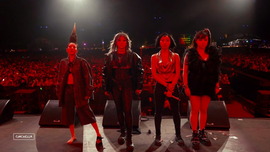2NE1