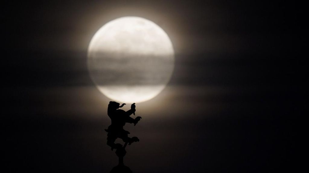 Apa Itu Fenomena Pink Moon Bakal Hiasi Langit 1 April?