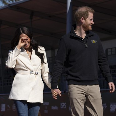 Pembawa Acara Berita Sebut Pangeran Harry Jual Kejantanannya ke Meghan Markle