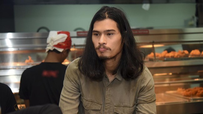 Bareskrim Polri akan memeriksa penyanyi Muhammad Devirzha (Virzha) terkait kasus penipuan DNA Pro pada Jumat (22/4) depan.