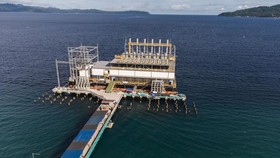 FOTO: Menengok Pembangkit Listrik Kapal Nusantara di Ambon