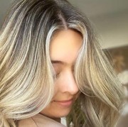 Yuk Upgrade Penampilanmu dengan 5 Tren Warna Rambut untuk Kulit Kuning Langsat