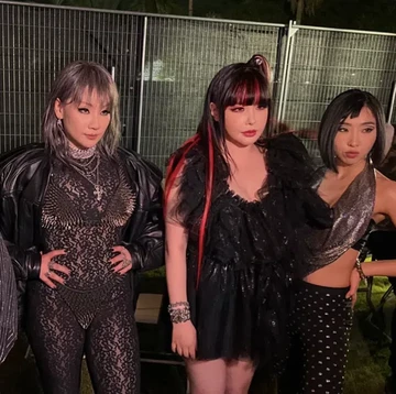 img-title Beri Kejutan untuk Fans, CL Tampil Memukau di Panggung Coachella Bersama Anggota 2NE1