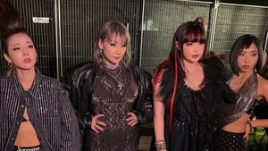 Beri Kejutan untuk Fans, CL Tampil Memukau di Panggung Coachella Bersama Anggota 2NE1