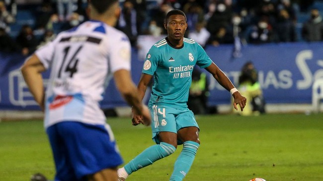 David Alaba adalah bintang Real Madrid sebenarnya dalam kemenangan 3-2 atas Sevilla pada pekan ke-32 Liga Spanyol, Senin (18/4) dini hari WIB.