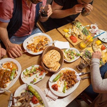 Lewatkan Makan Sahur, Puasa Tetap Sah atau Tidak?