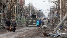 Rusia Setuju Buka Evakuasi Warga Ukraina Sebelum Bombardir Mariupol